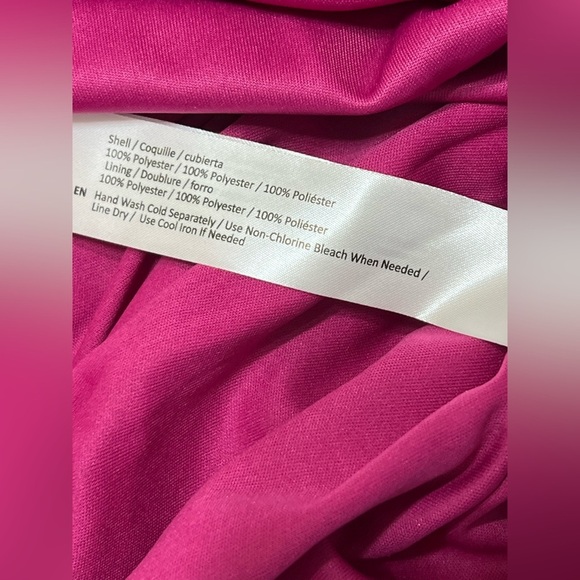 Band Of The Free NWT KISS ME FUCHSIA PEPLUM MINI DRESS Medium - Picture 12 of 13